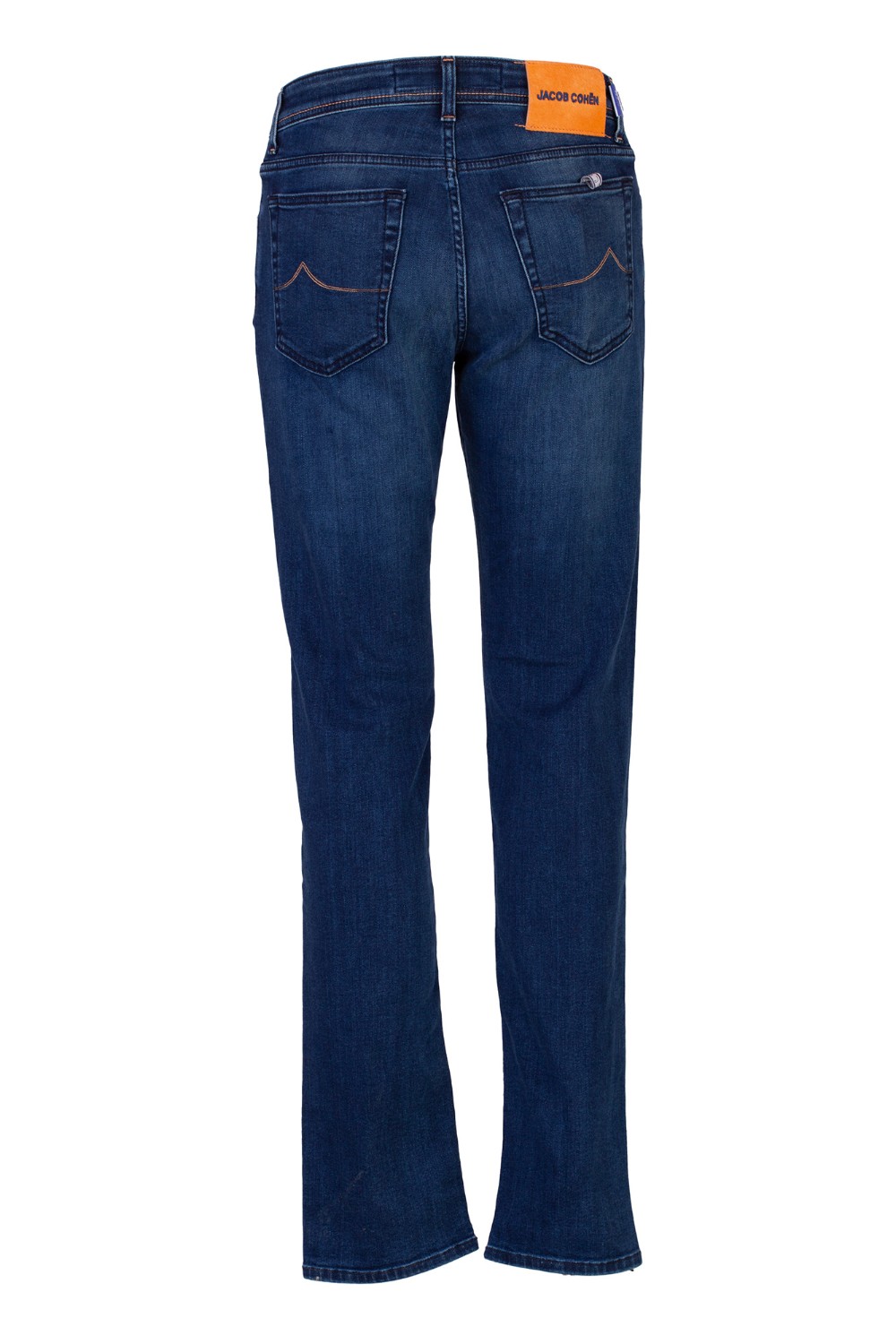 shop JACOB COHEN  Jeans: Jacob Cohen jeans denim blu scuro modello Bard.
Bottoni logati con finitura smaltata.
Vita regolare.
Modello a cinque tasche con logo ricamato sul taschino.
Salpa logata in cavallino.
Patta interna ricamata con nome del pantalone e citazione del fondatore
Chiusura con bottoni.
Slim fit.
Composizione: 81% Cotone 11% Lyocell 7% Elastan.
Made in Italy.. BARD UQE04 34 P3621-696D number 3959467